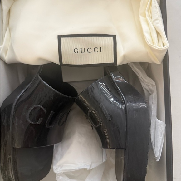**SOLD*****Gucci, Black rubber slides size 38 USA 8 - Picture 7 of 9